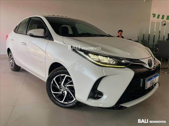 TOYOTA YARIS 1.5 16V FLEX SEDAN XLS CONNECT MULTIDRIVE TOYOTA YARIS 1.5 16V FLEX SEDAN XLS CONNECT MULTIDRIVE